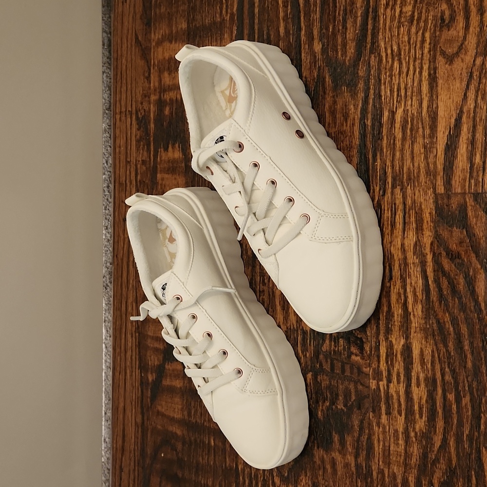 Roxy White Sneakers,  Size 10